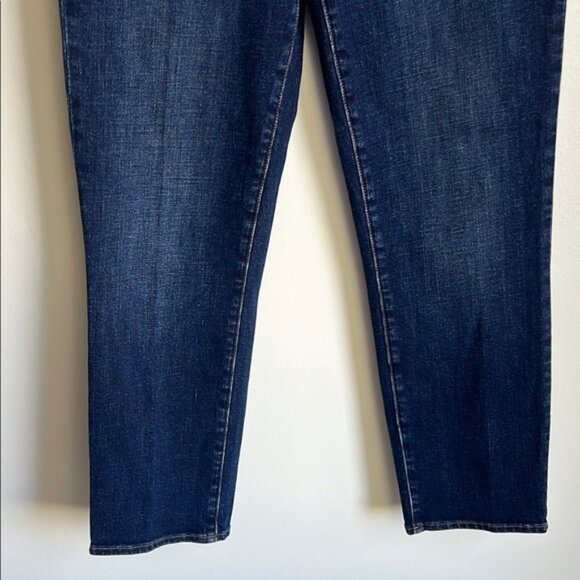 L'AGENCE Straight Leg Jeans - 4/6 - Picture 3 of 7